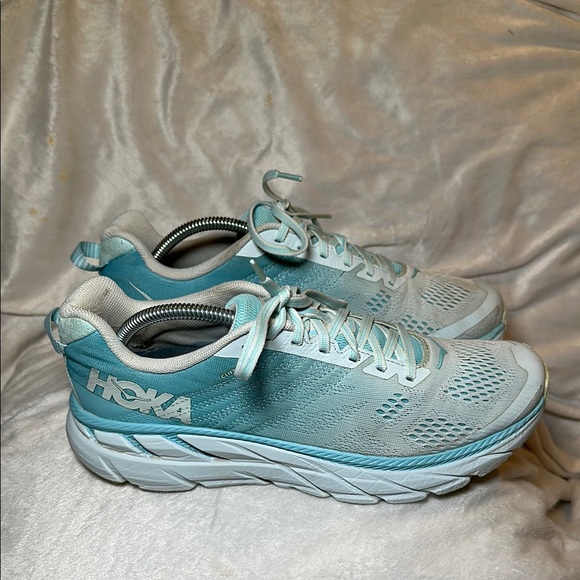 Hoka Shoes - Hoka One One Clifton 6 Blue size 9.5